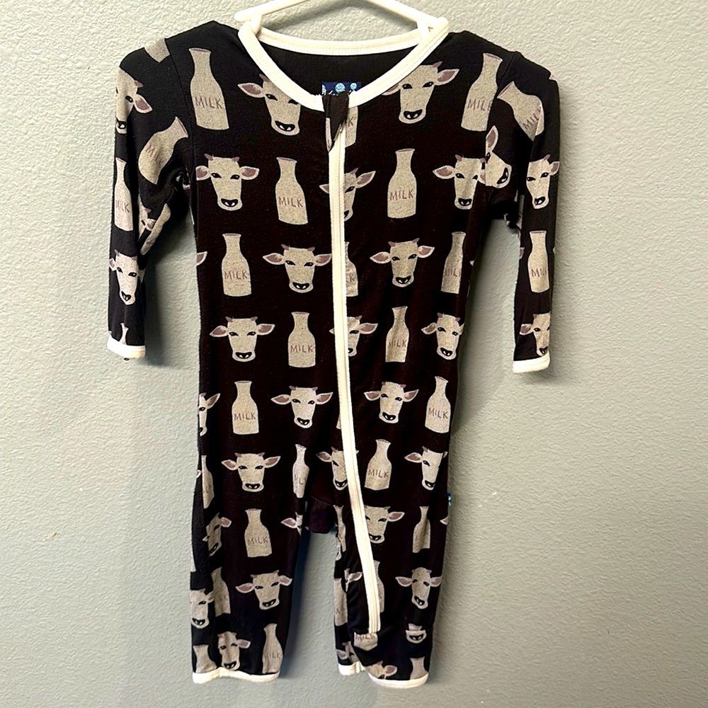 Kickee Pants Print Coverall with Zipper in ZebraTuscan Cow (0-3 Months)